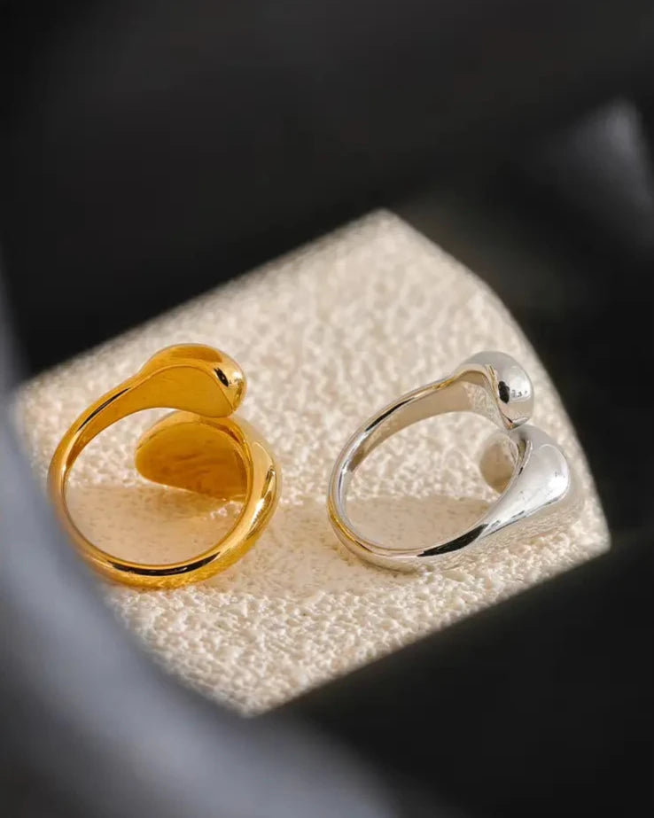 Anel Feminino JUVICI em Ouro 18k