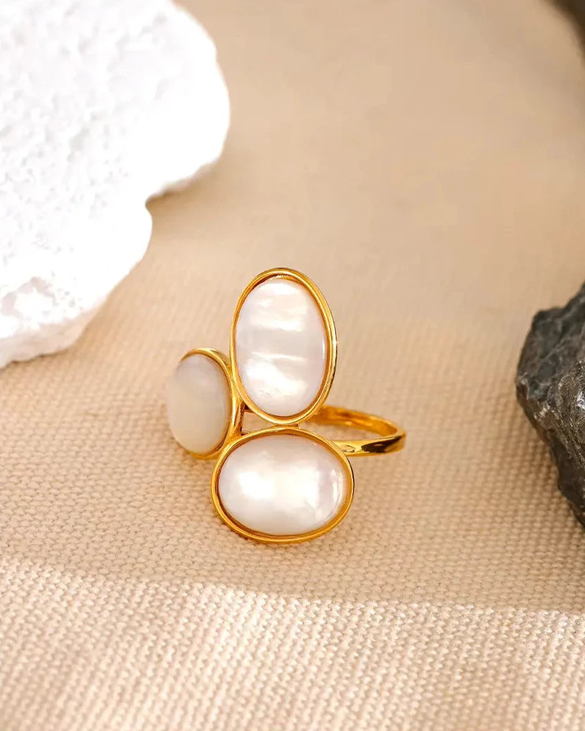 Anel Feminino JUVICI em Ouro 18k