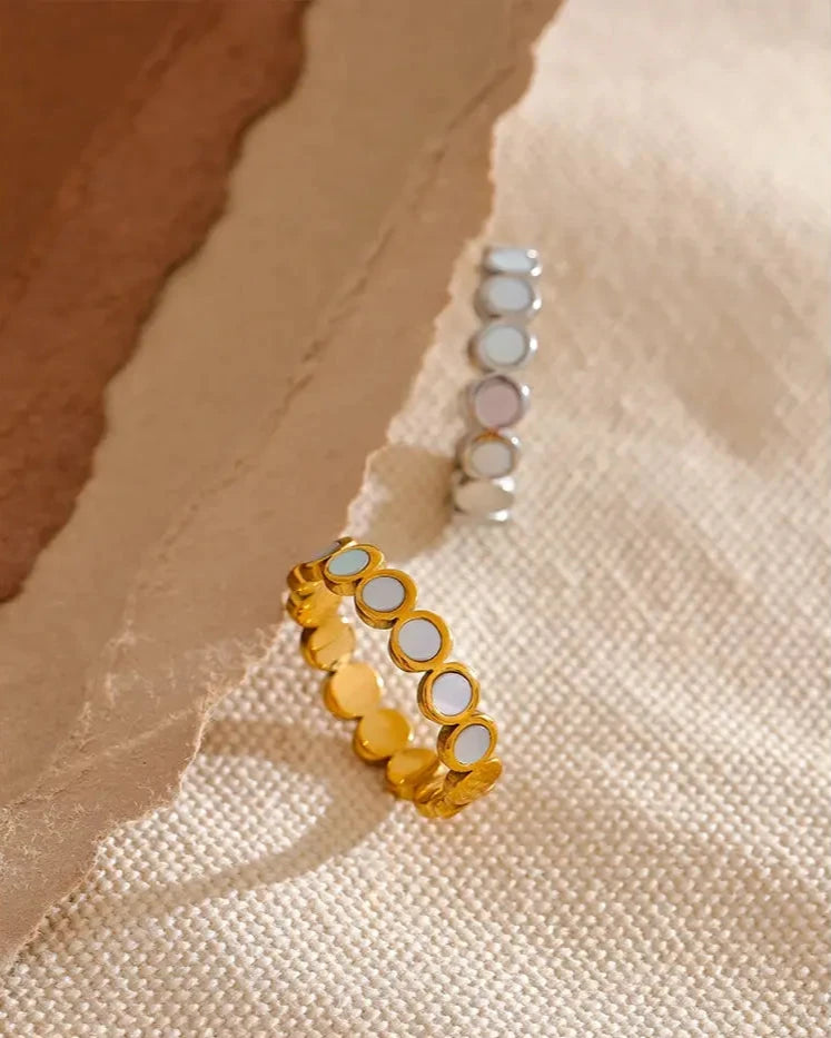 Anel Feminino JUVICI em Ouro 18k