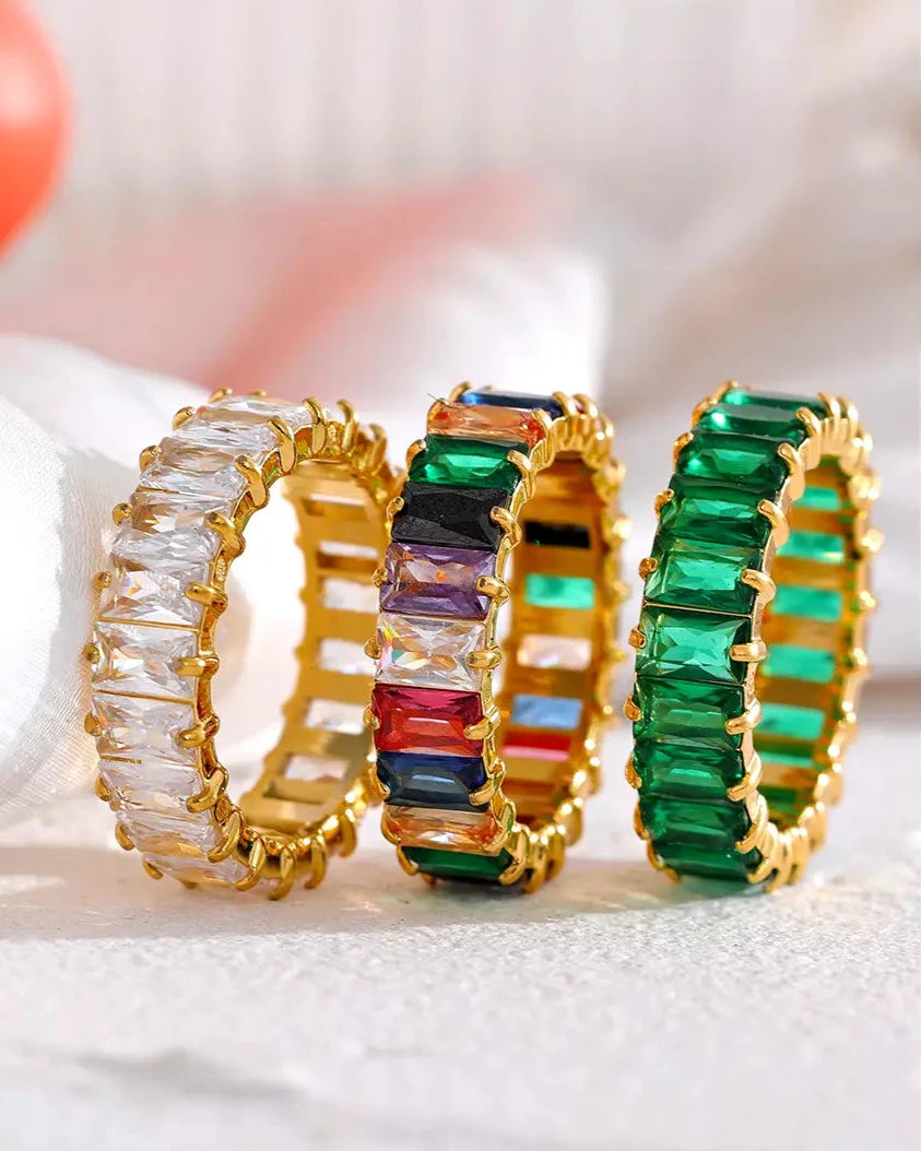 Anel Feminino JUVICI em Ouro 18k