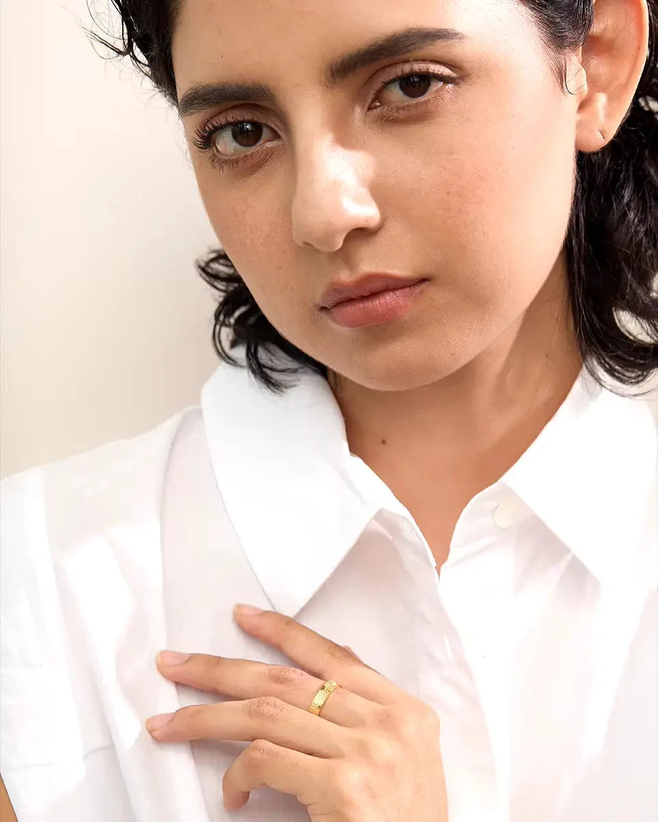 Anel Feminino JUVICI em Ouro 18k