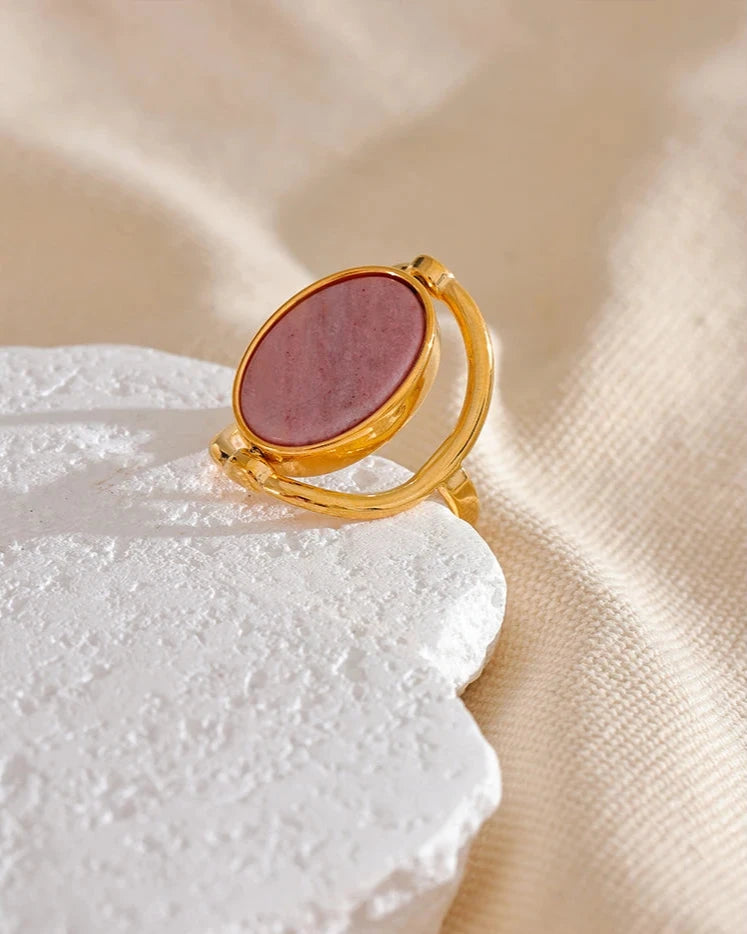 Anel_Feminino_JUVICI_Grande_Concha_Natural_em_Ouro_18k