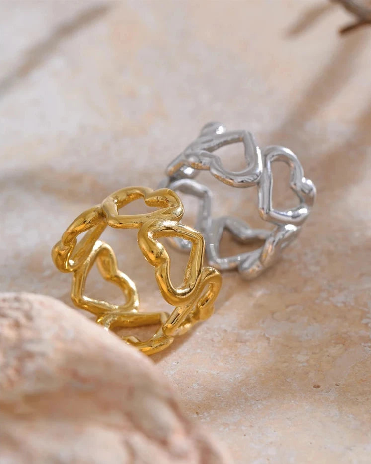 Anel Feminino JUVICI de Corações em Ouro 18k e Prata Esterlina