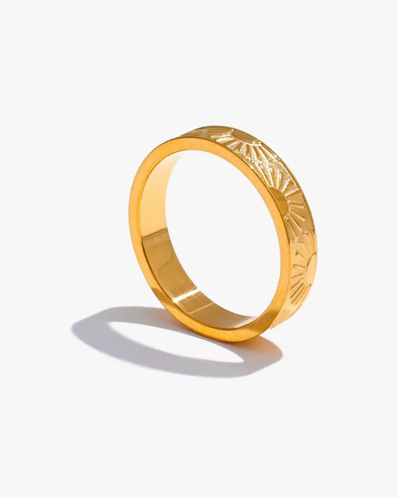 Anel Feminino JUVICI em Ouro 18k