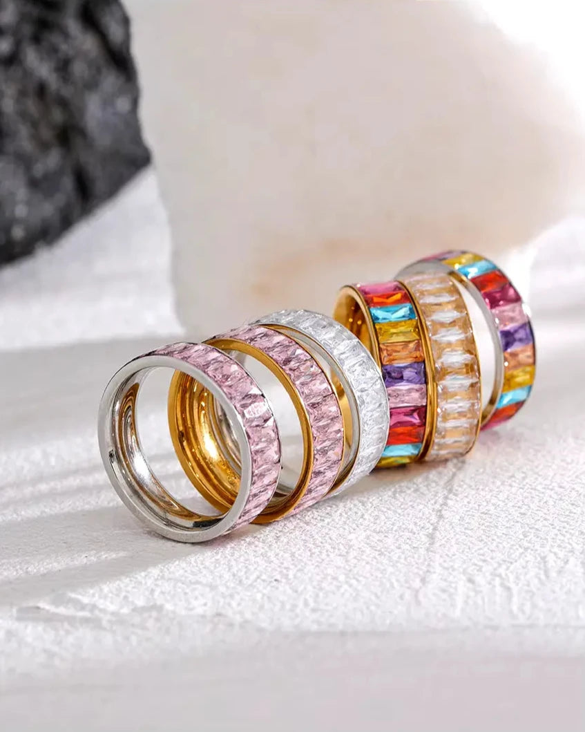 Anel Feminino JUVICI em Ouro 18k