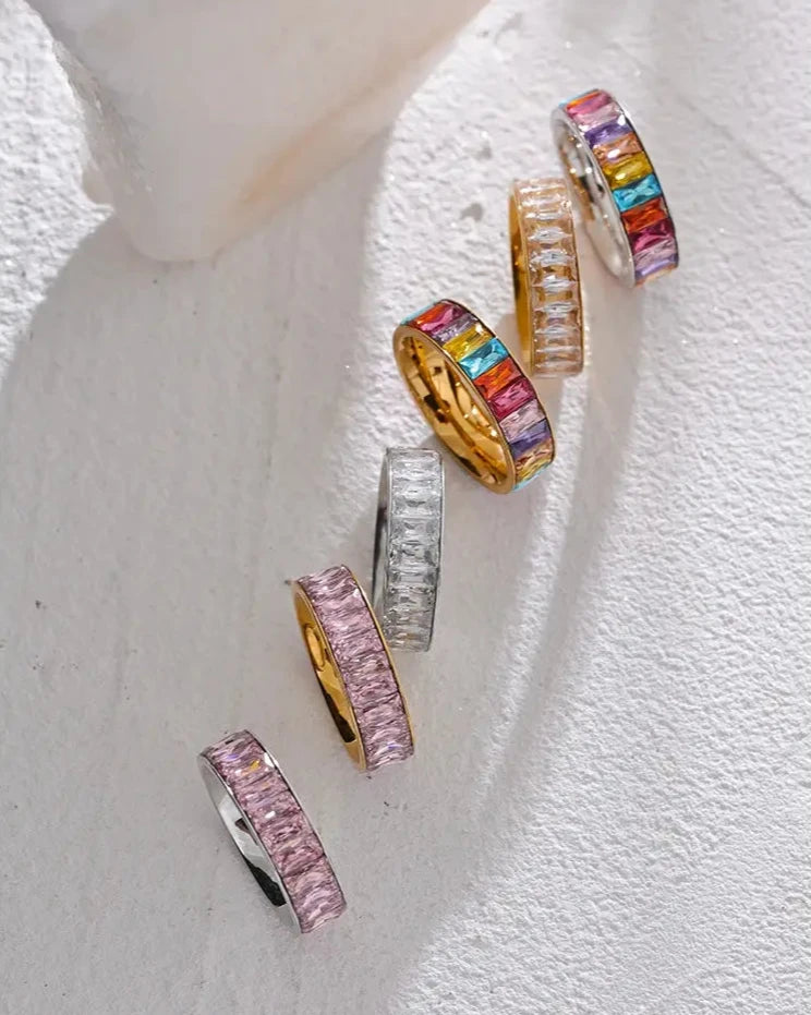 Anel Feminino JUVICI em Ouro 18k