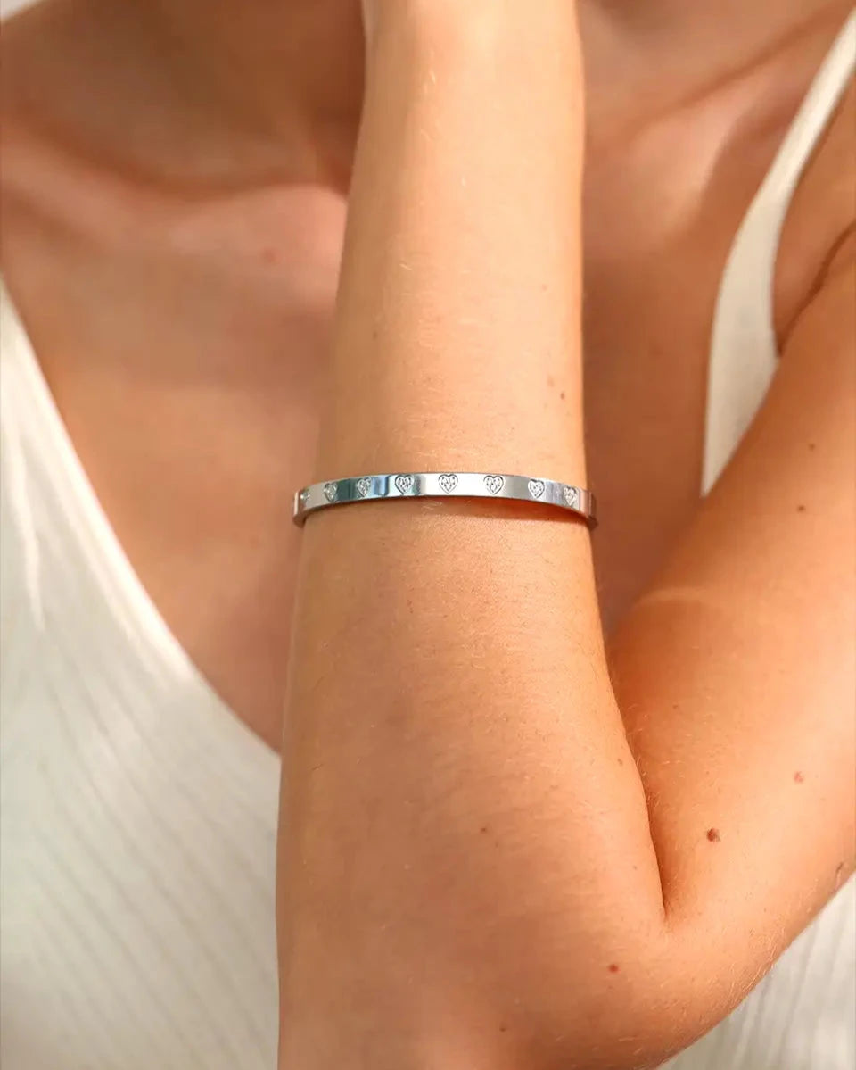 Bracelete Corações de Zircônia