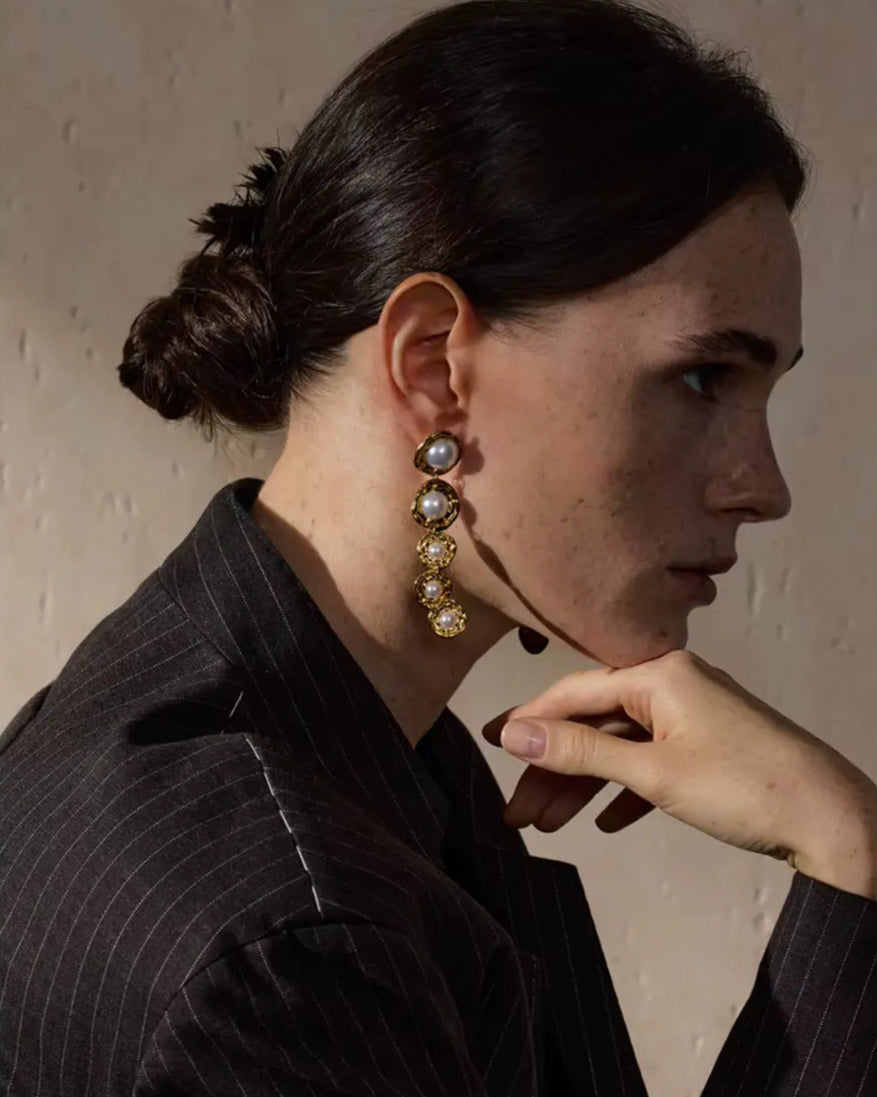 Brinco Pendente Molten Pérolas