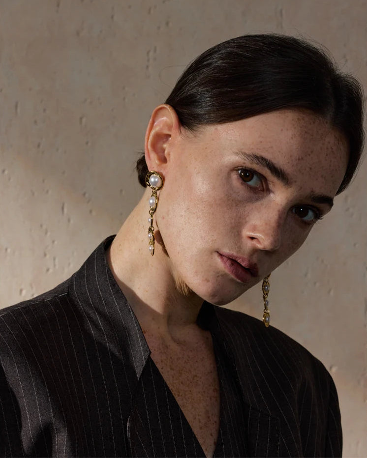 Brinco Pendente Molten Pérolas