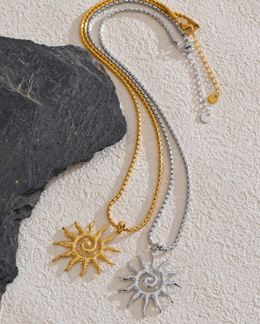 Colar Sol Celeste
