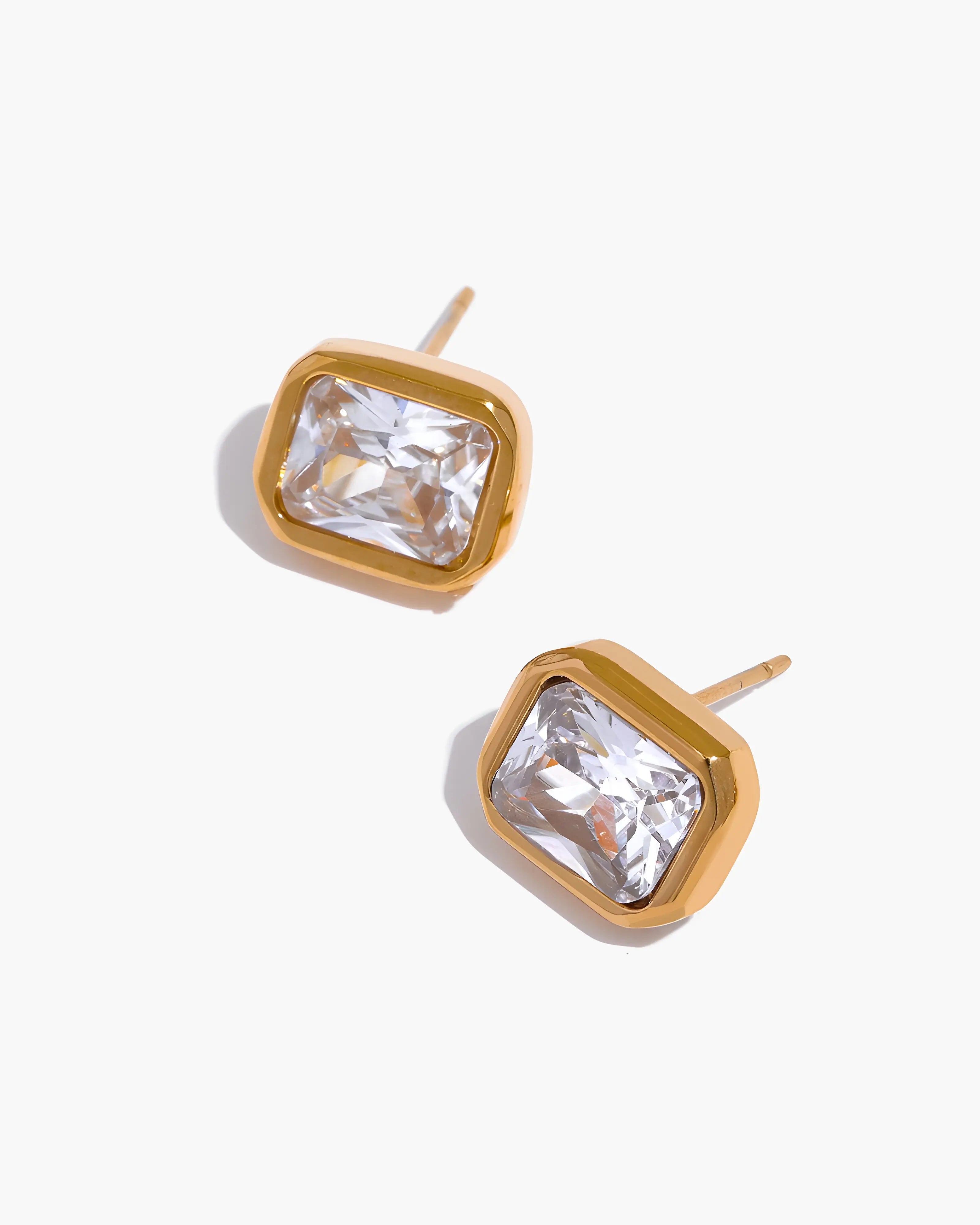Brinco Stud Square Zircônia