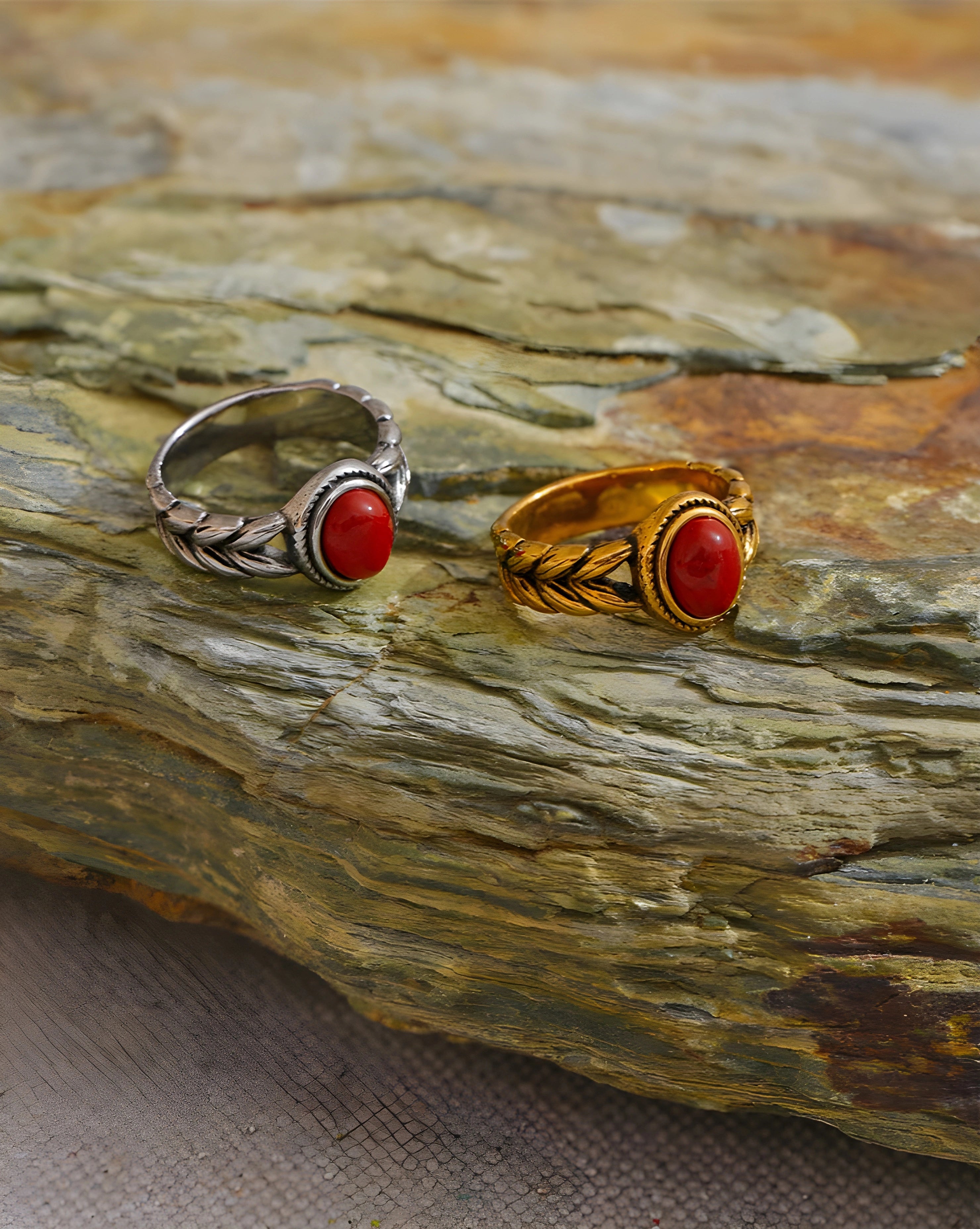 Anel Retrô Pedra Natural Vermelha