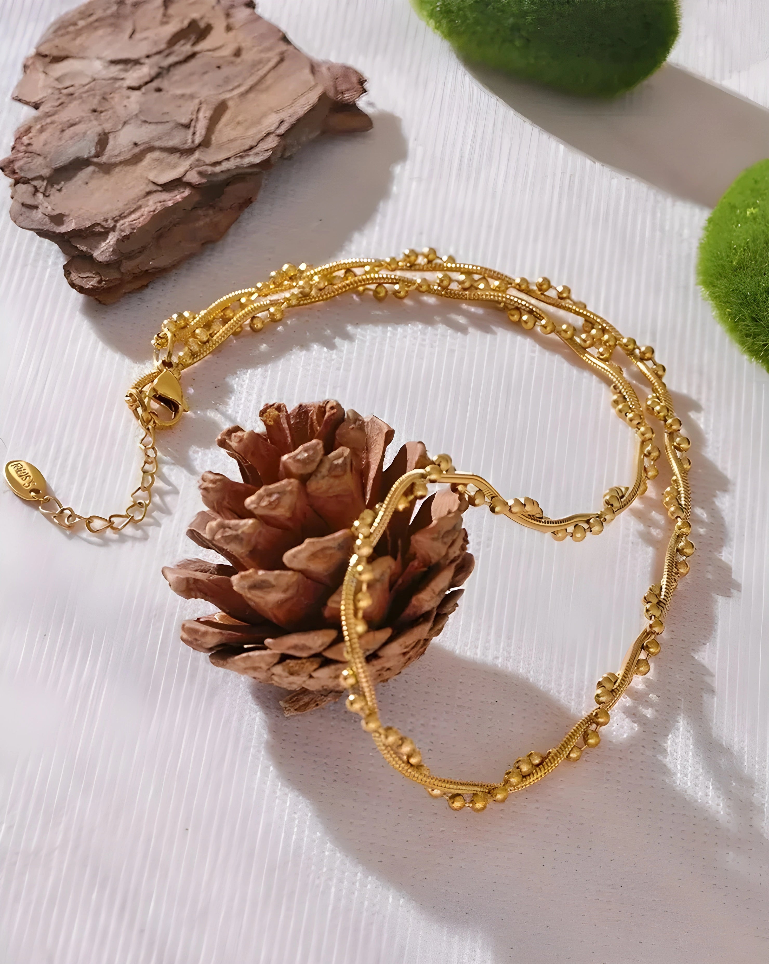 Colar Enrolado Contas