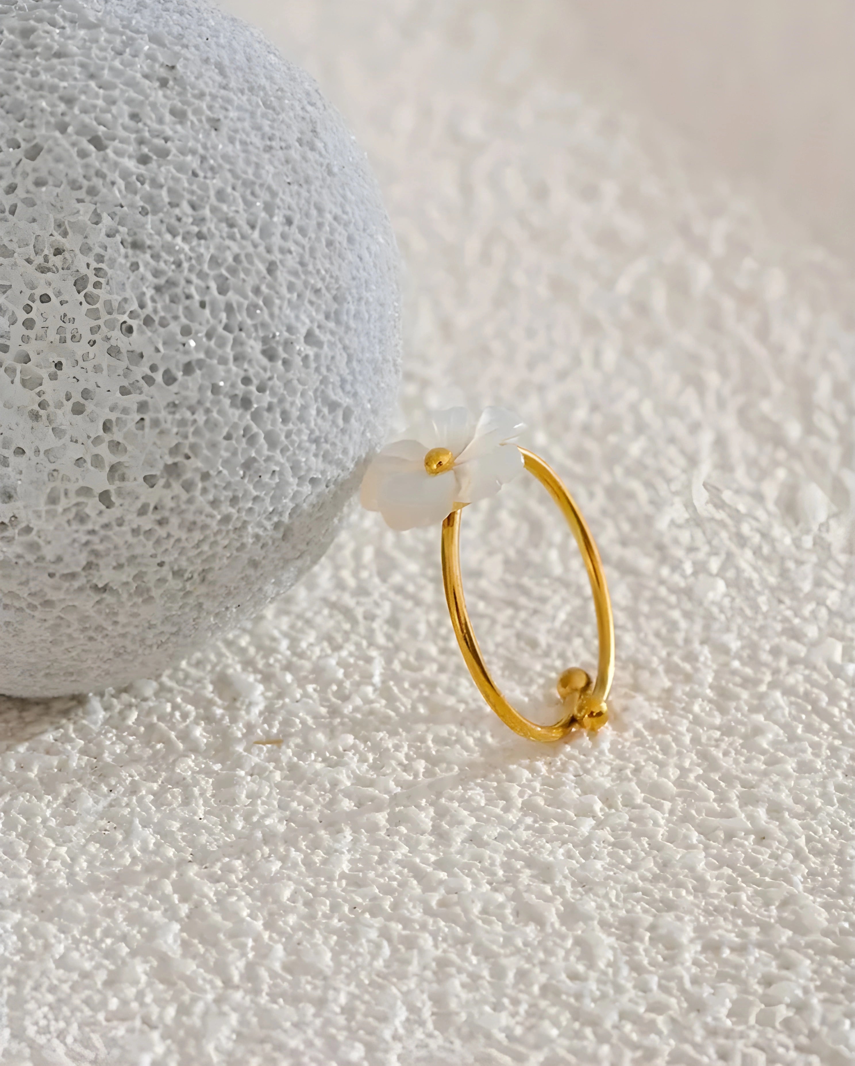 Anel Flor Concha Natural