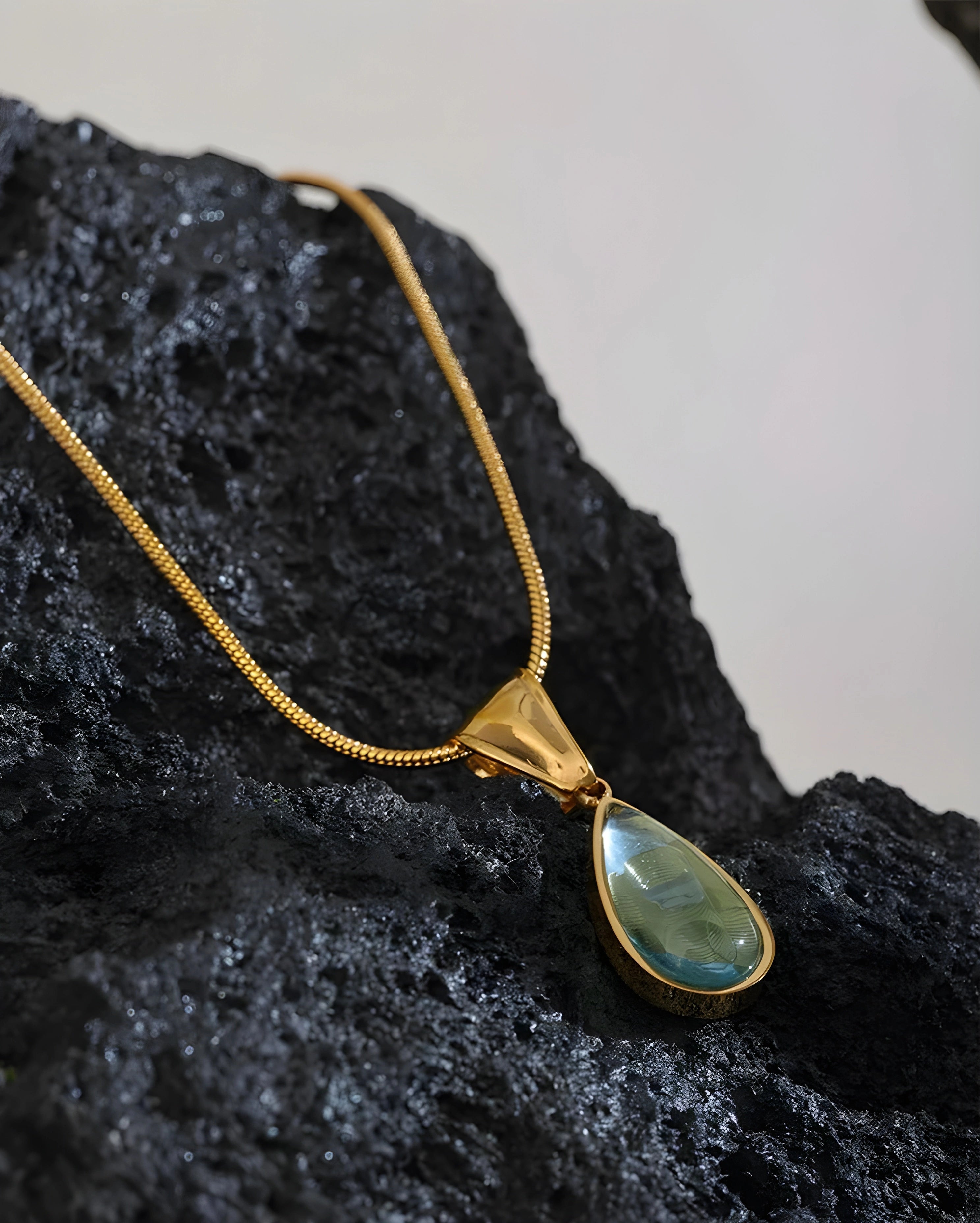 Colar Gota de Cristal