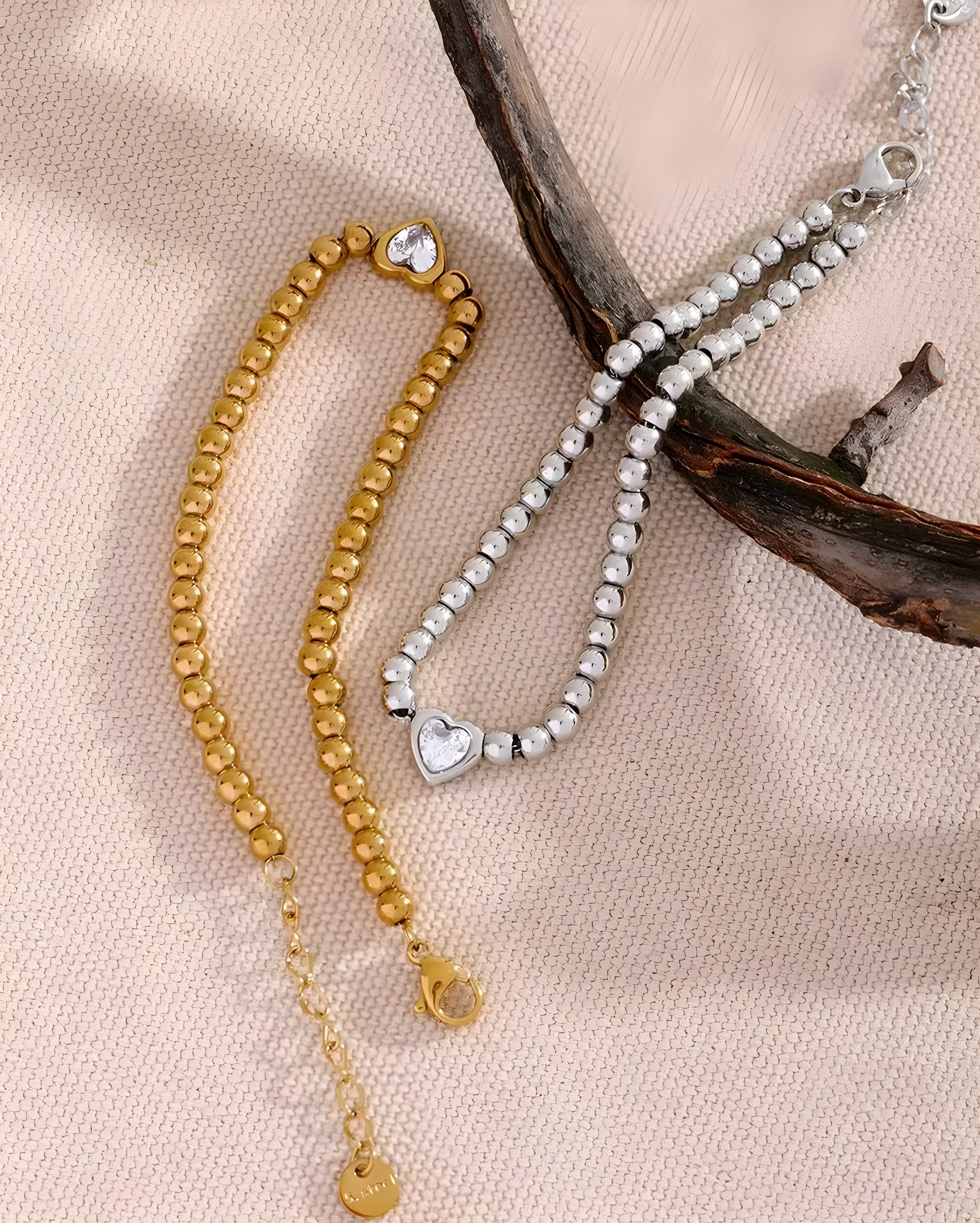 Pulseira de Contas Coração Zircônia