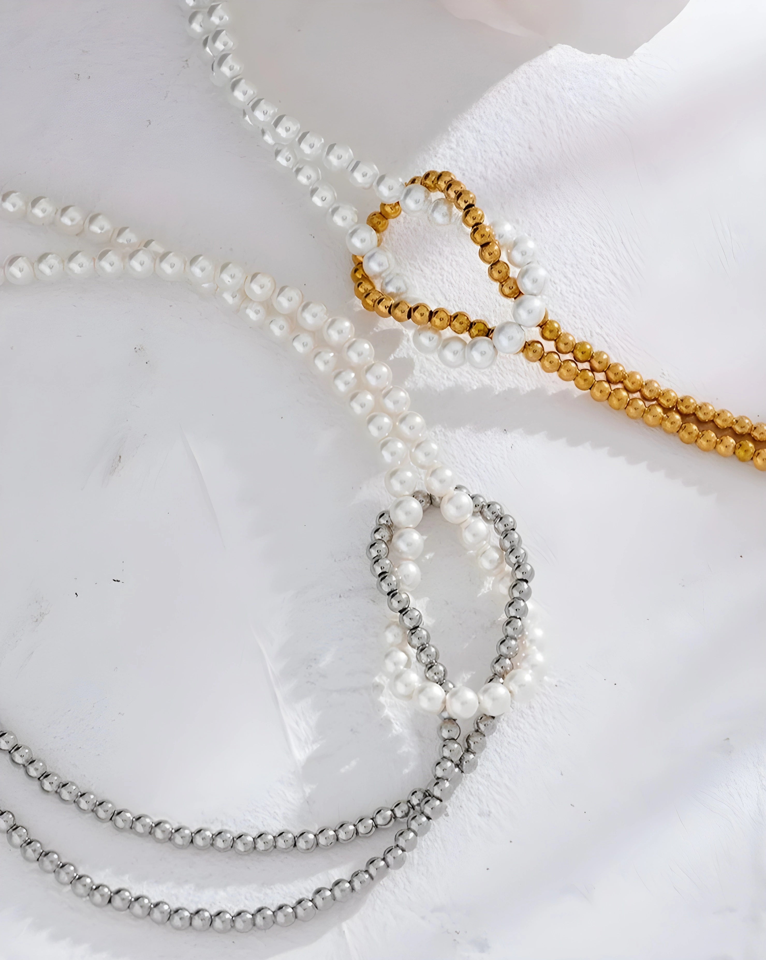 Gargantilha Entrelaço Contas & Pérolas