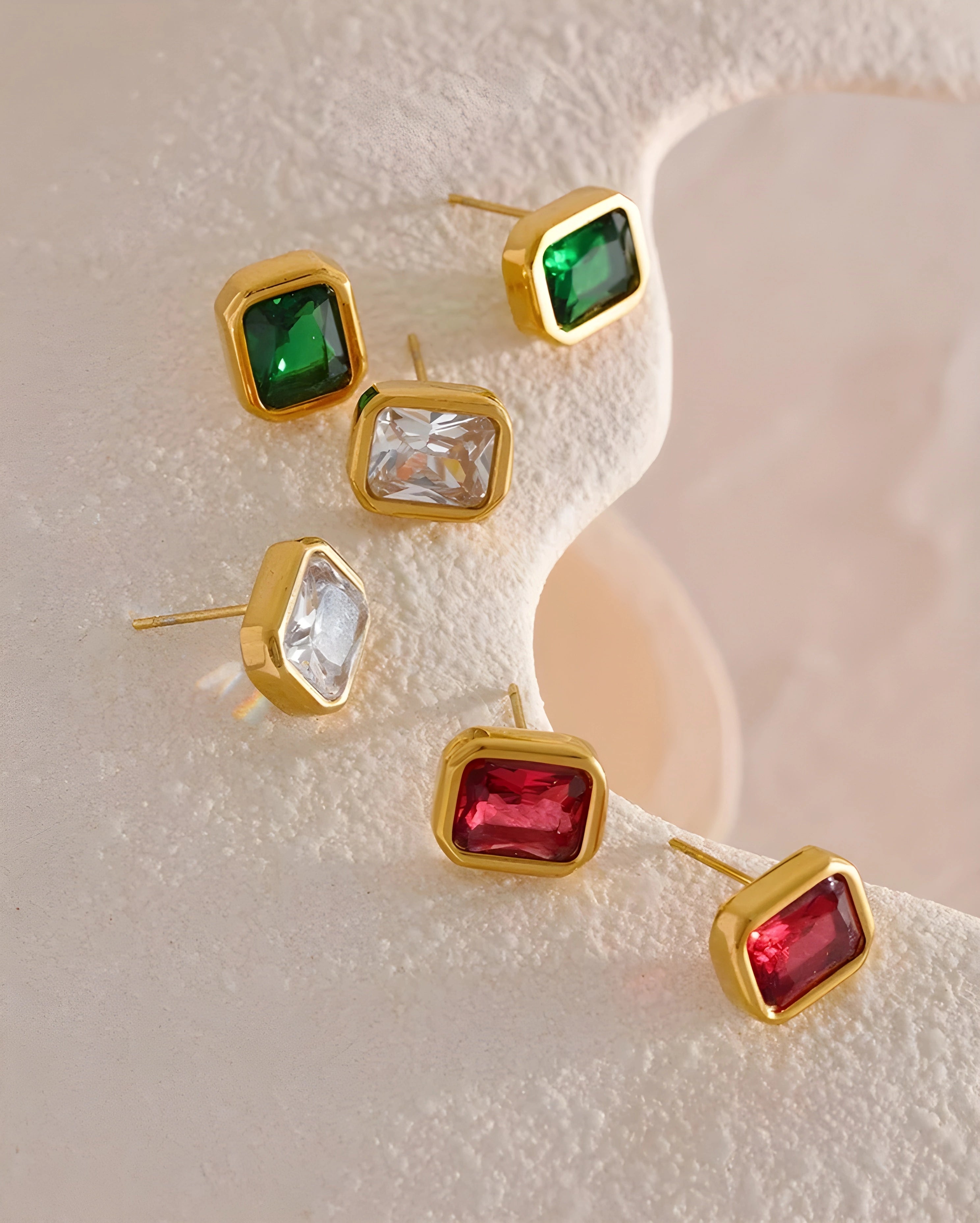 Brinco Stud Square Zircônia