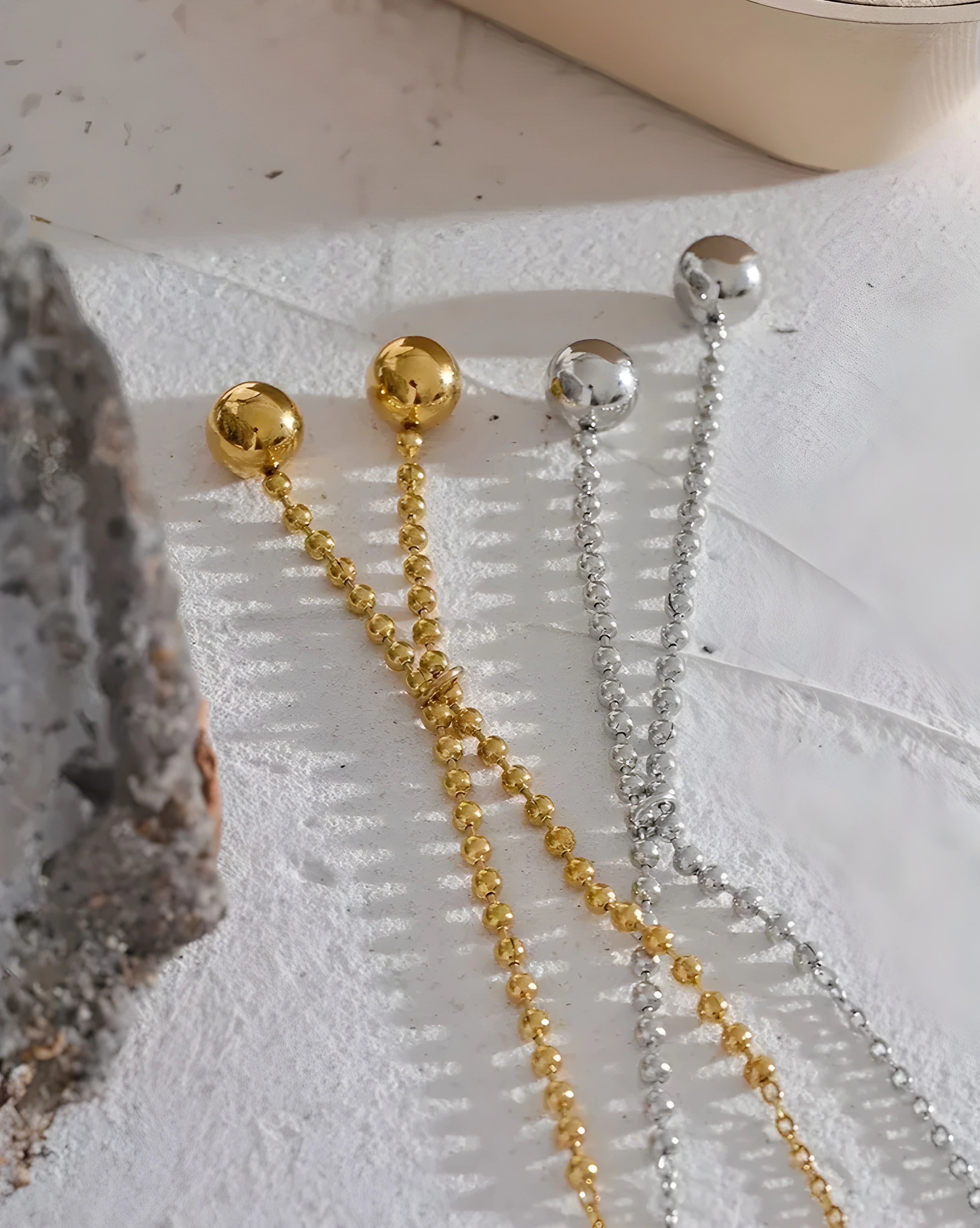 Colar Gravatinha de Contas