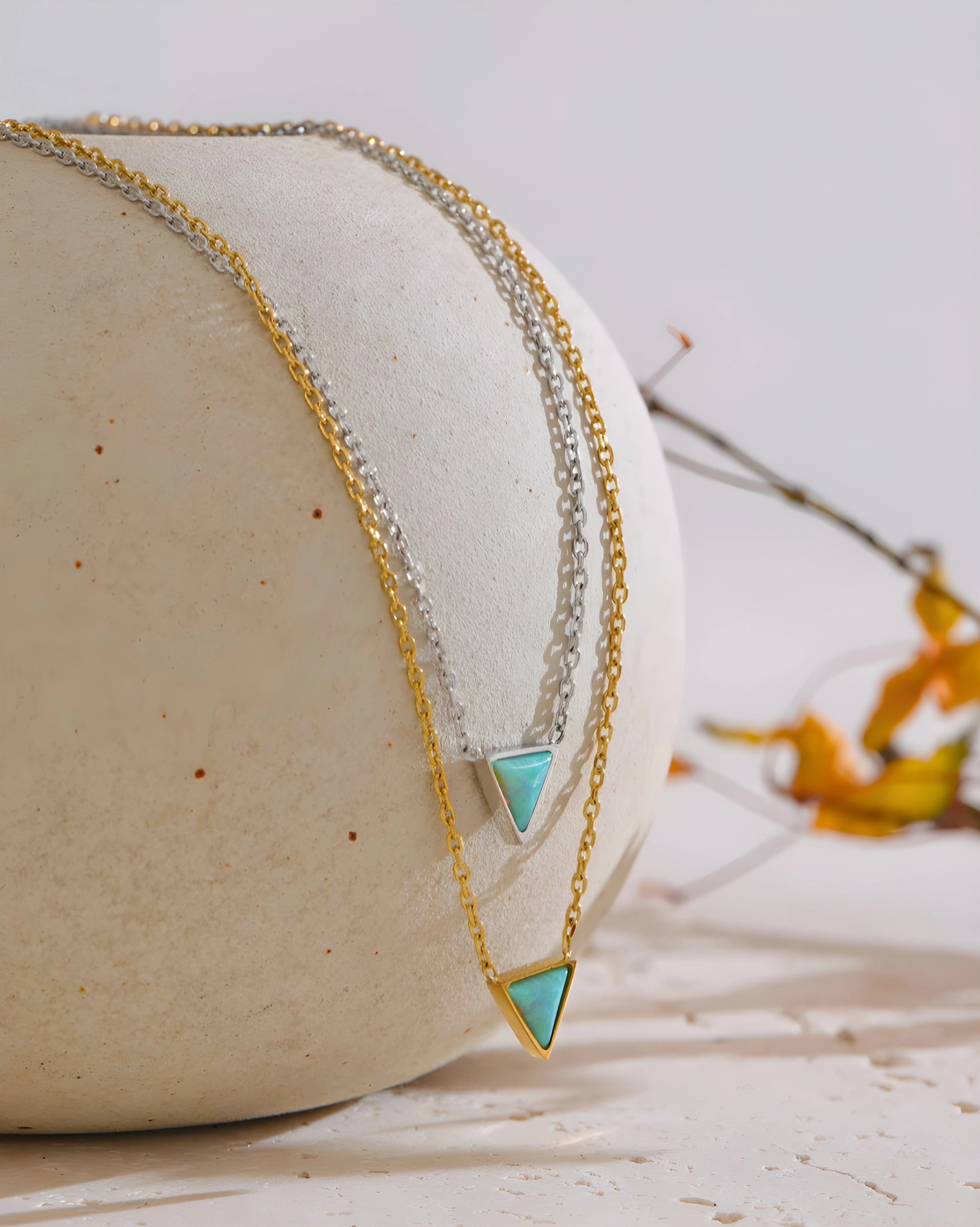 Colar Triangle Opala