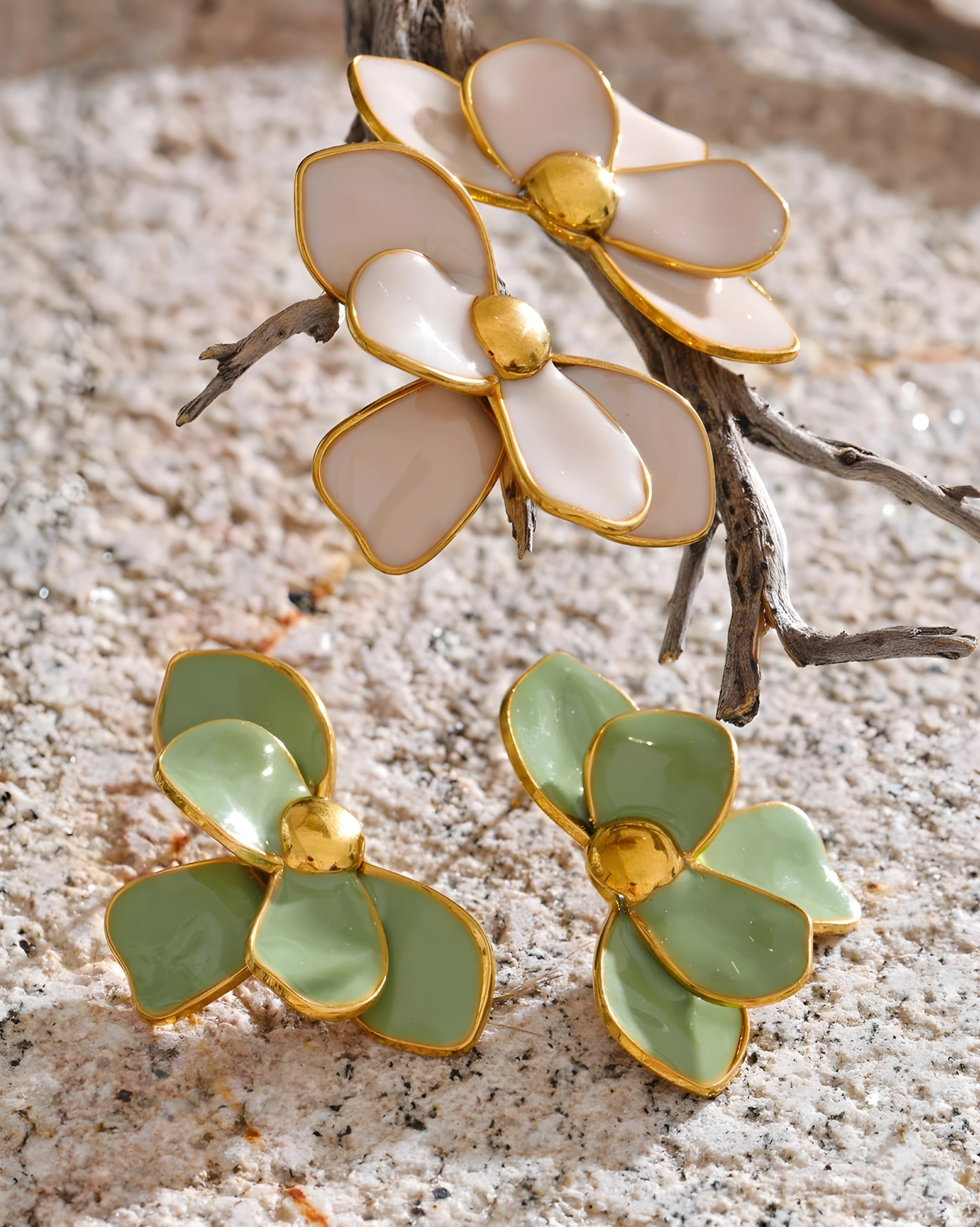 Brinco Pétalas Esmaltadas