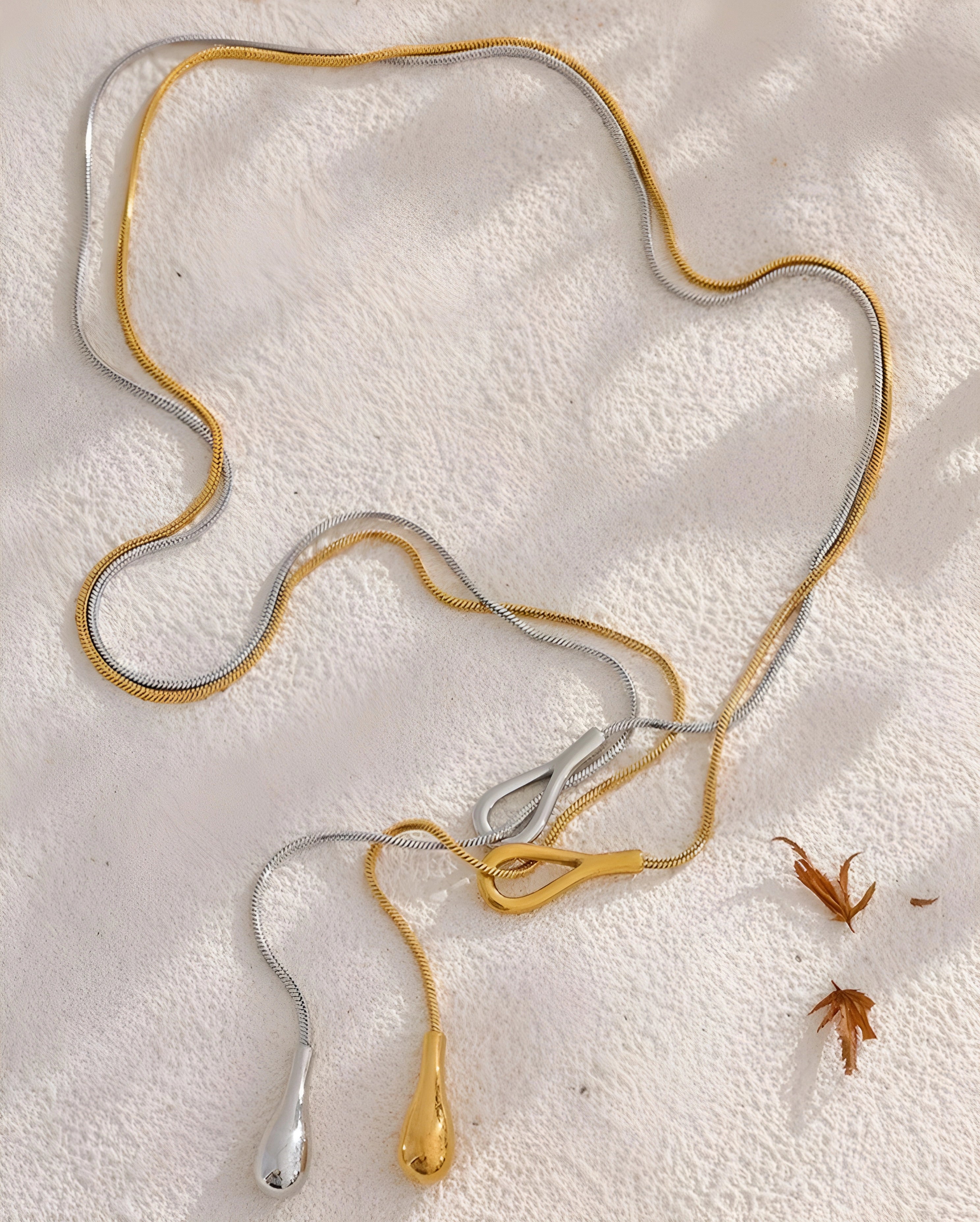 Colar Gravatinha Longo Love