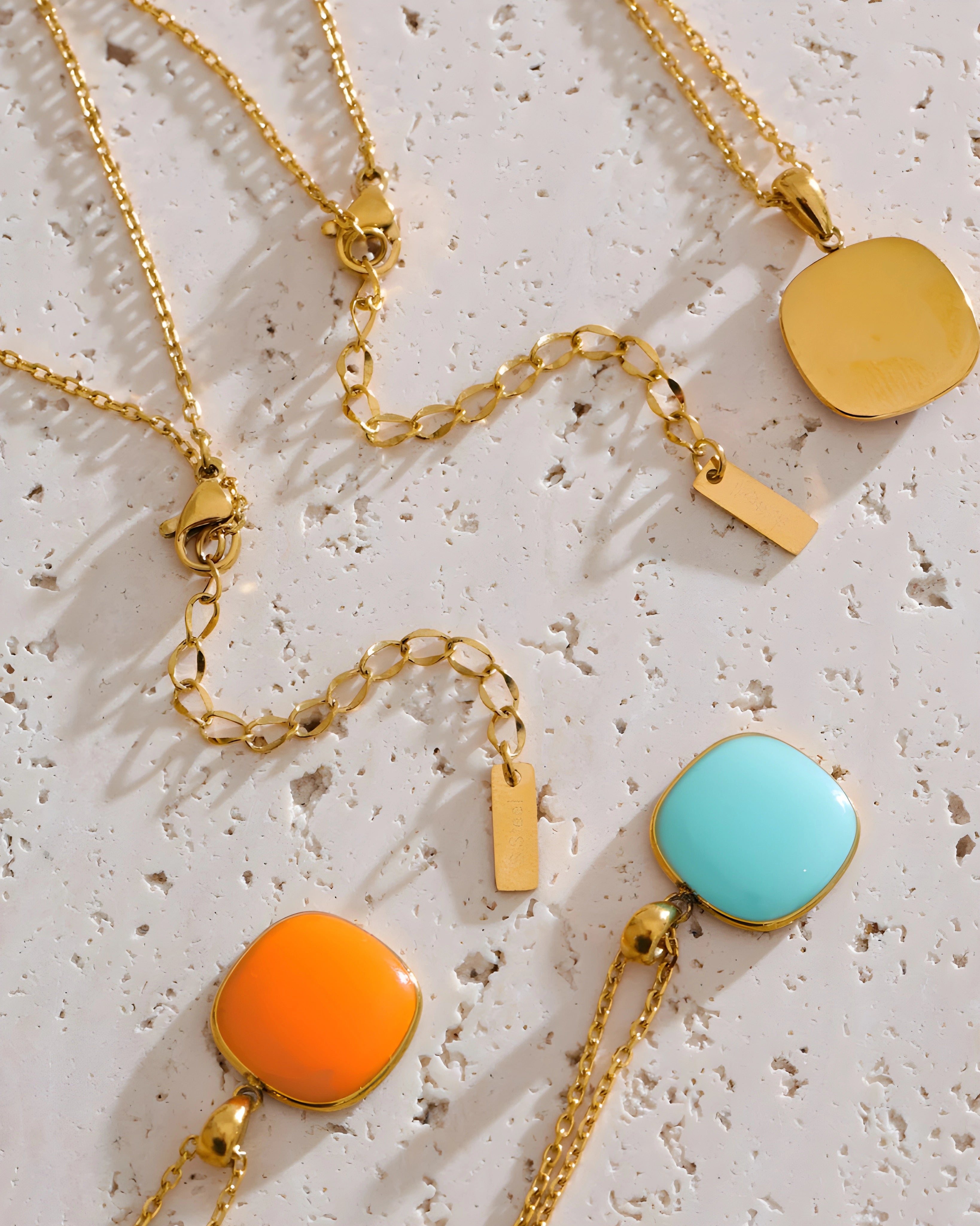 Colar Square Esmaltado