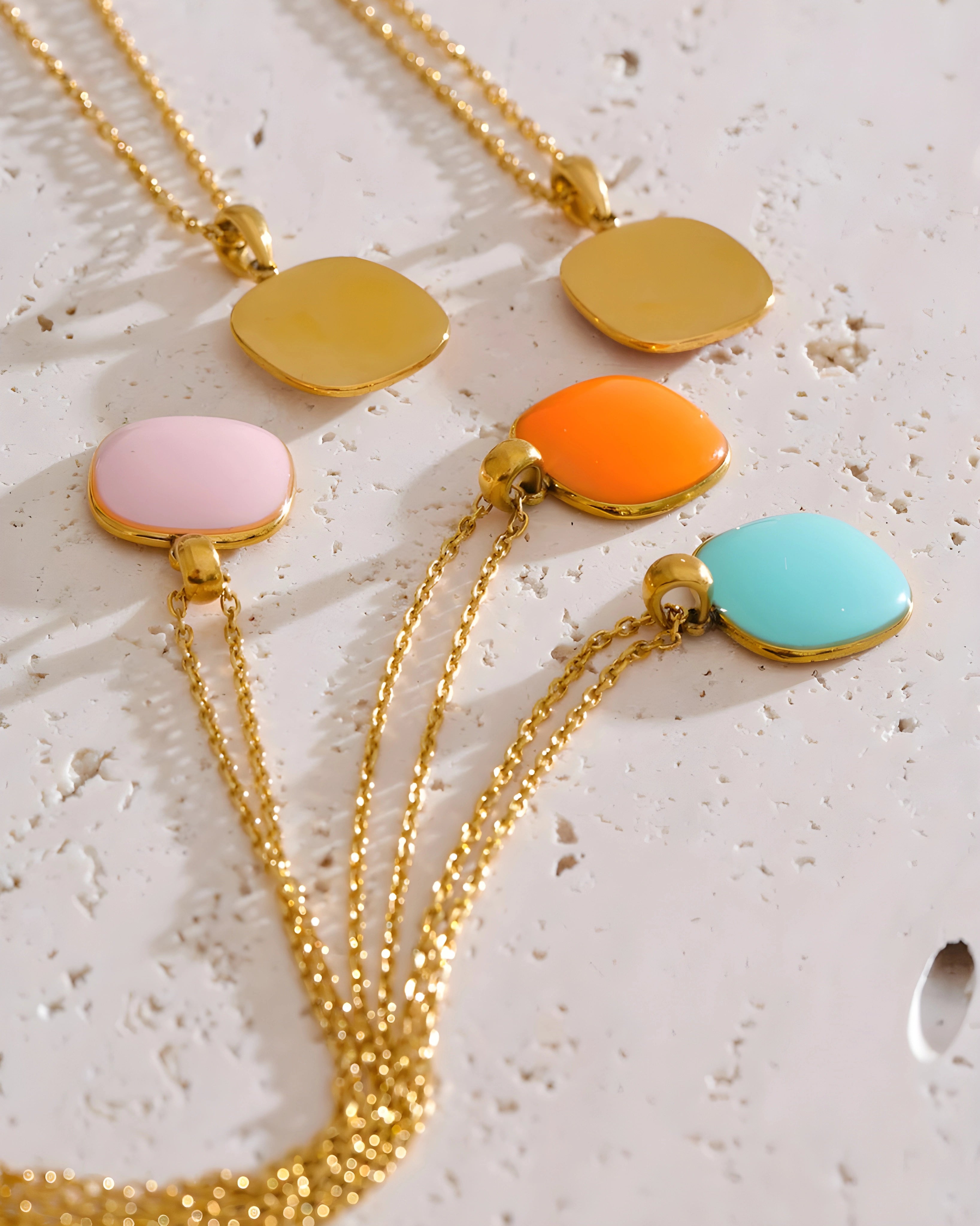 Colar Square Esmaltado