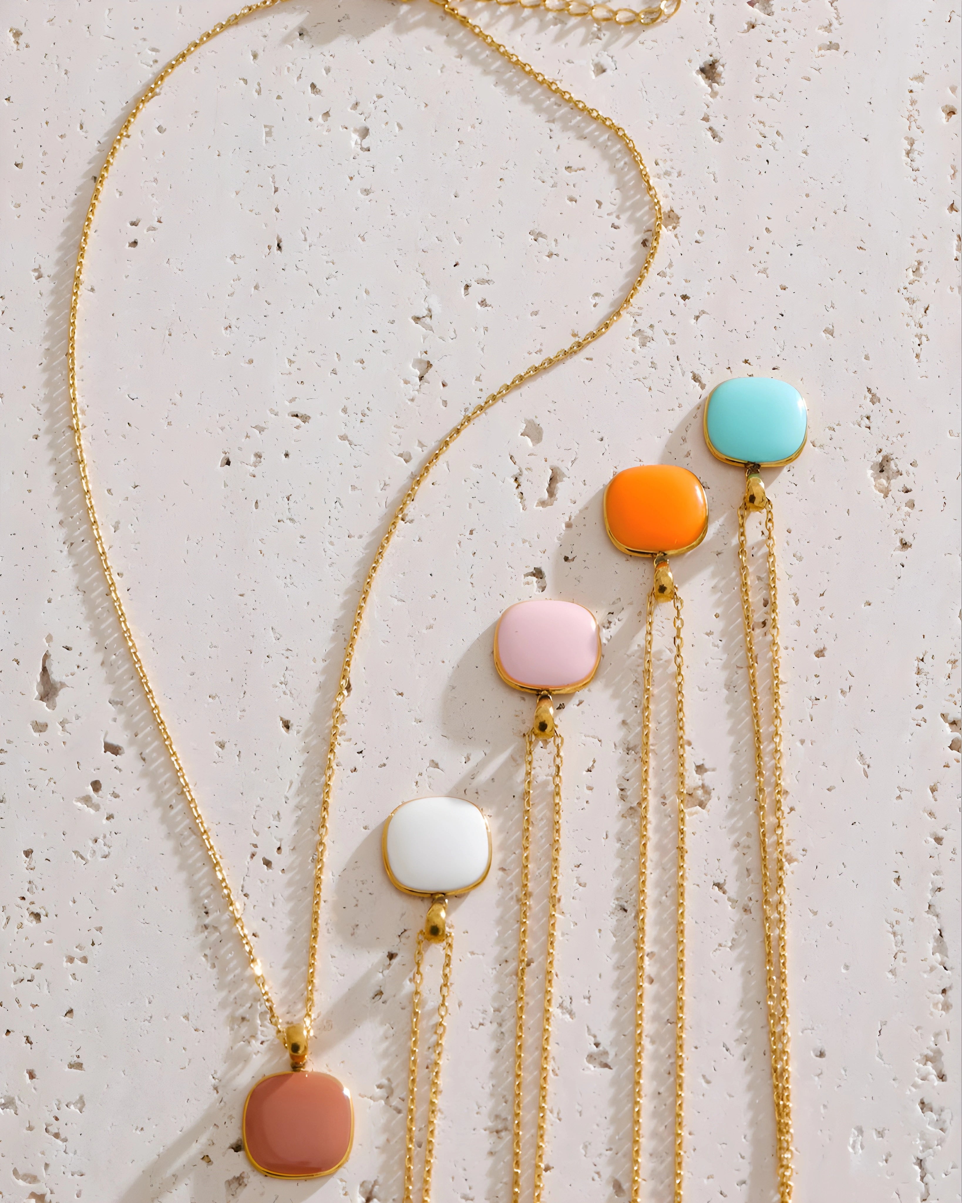 Colar Square Esmaltado