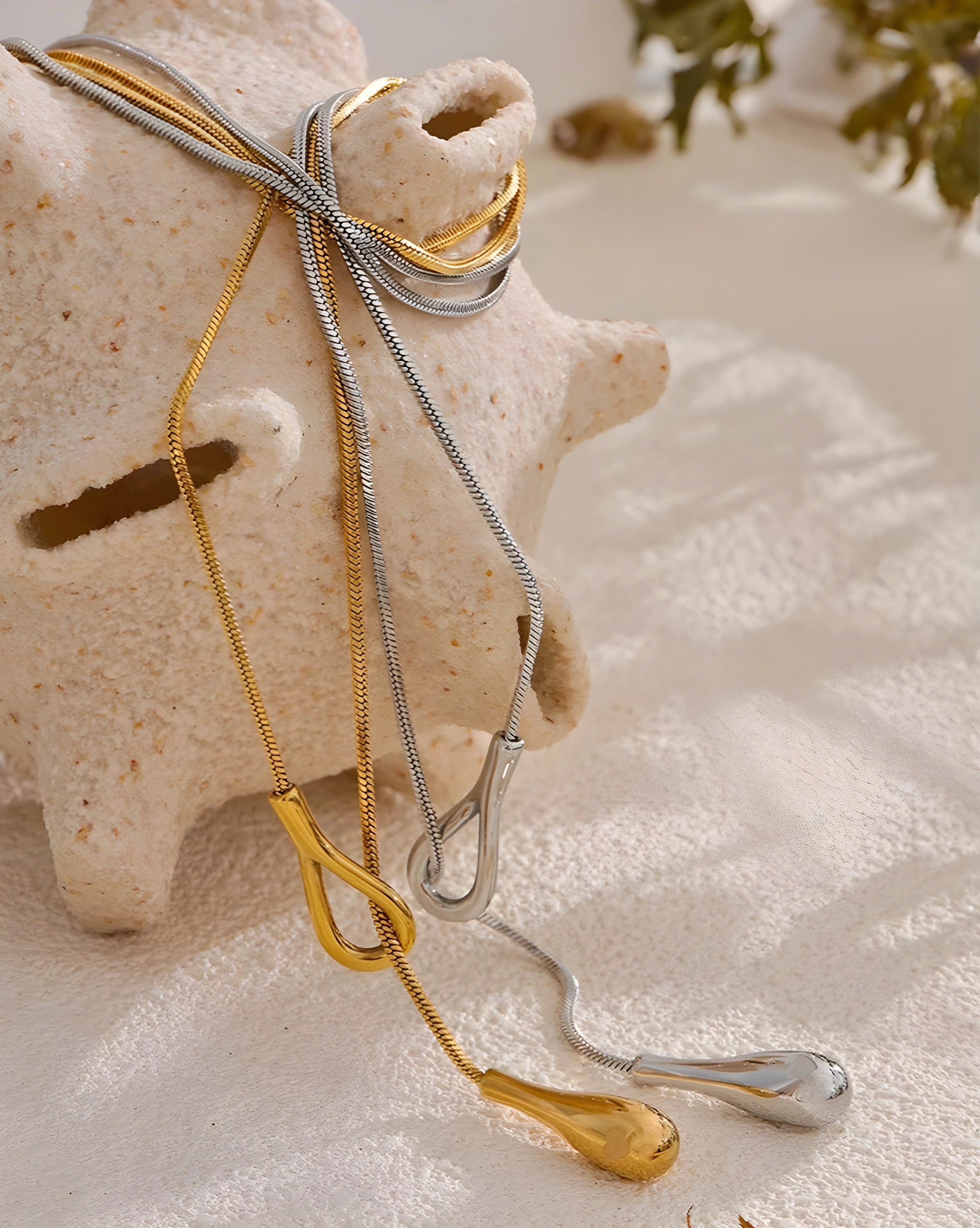 Colar Gravatinha Longo Love