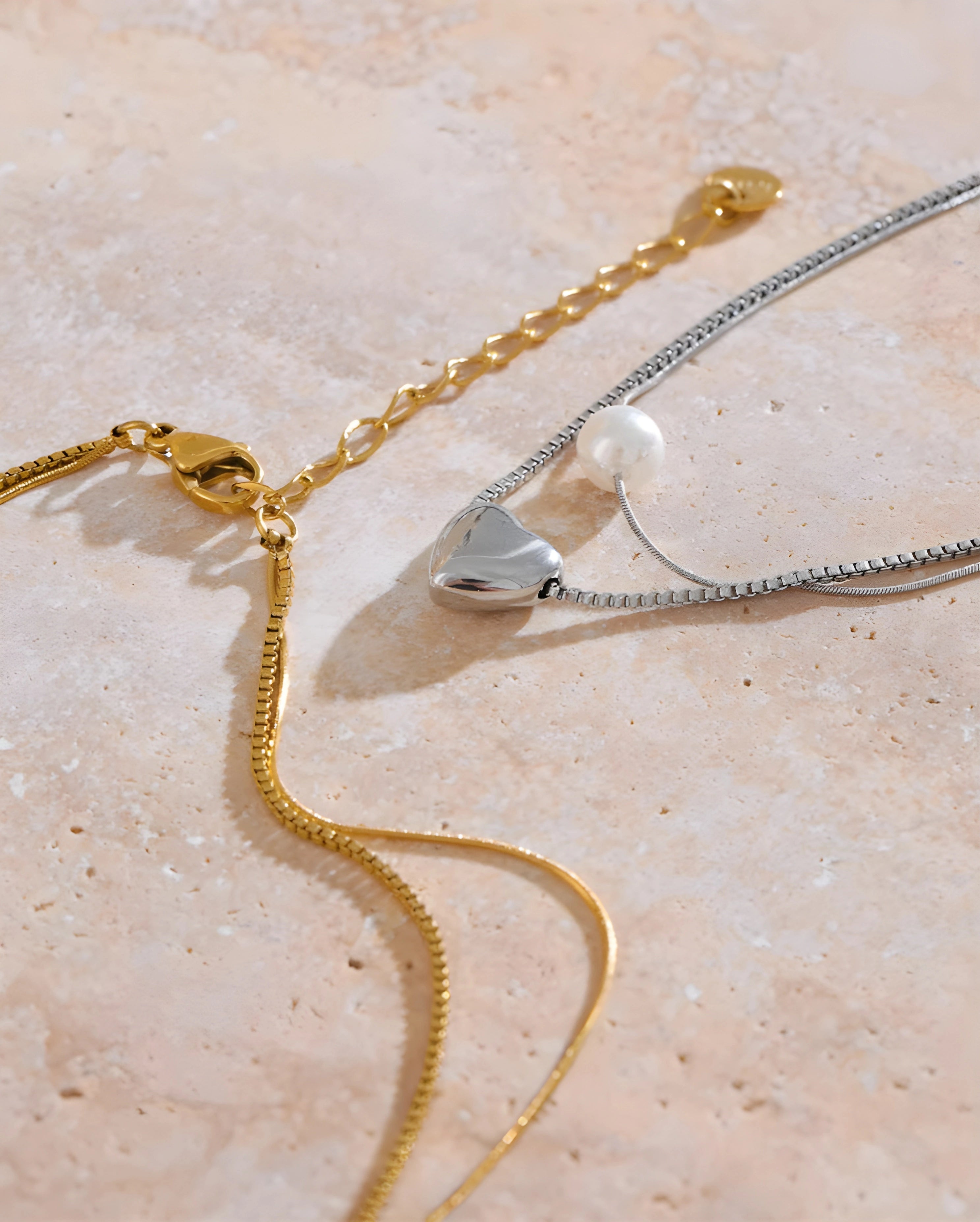 Colar Duplo Pérola & Coração