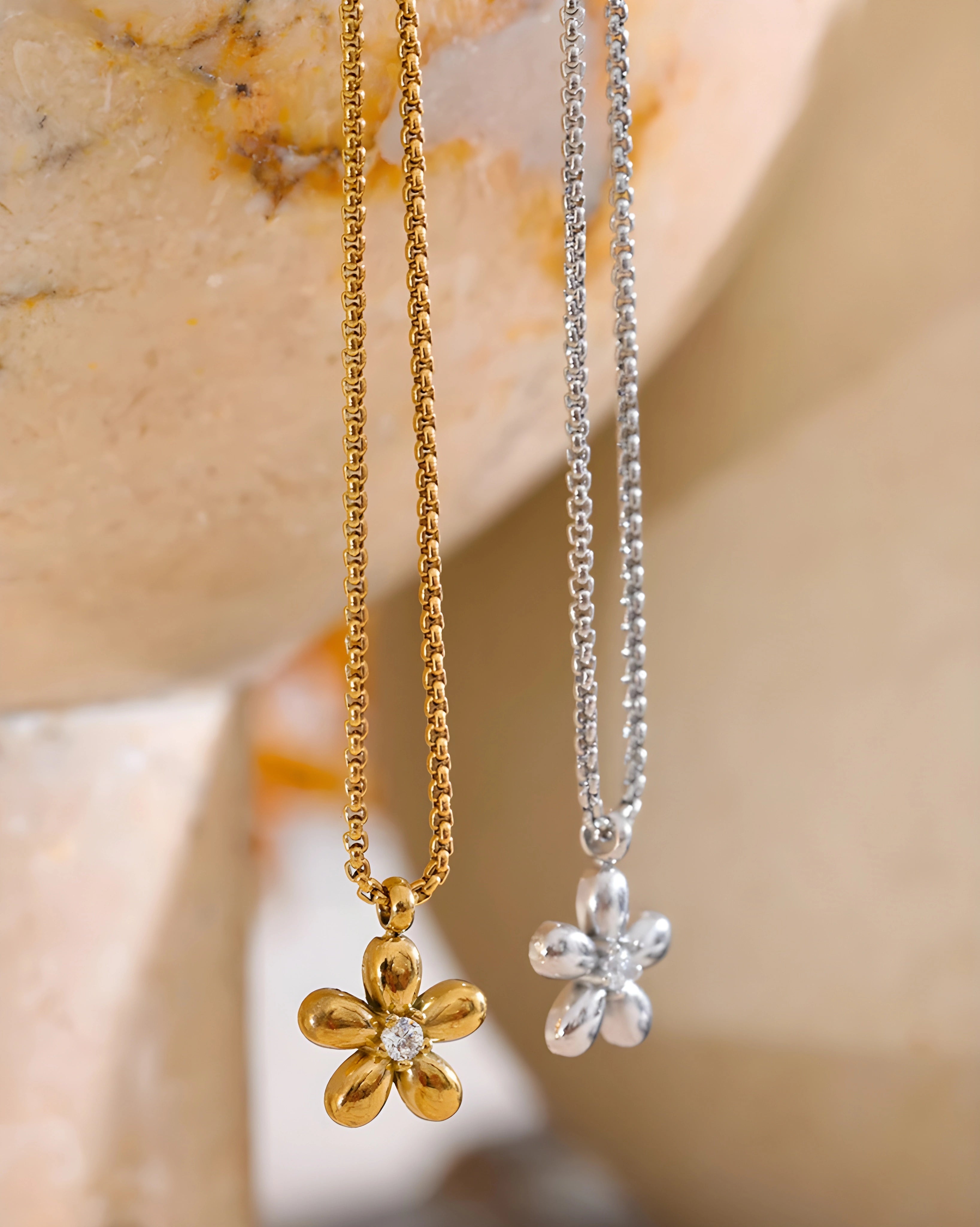 Colar Flor Capri