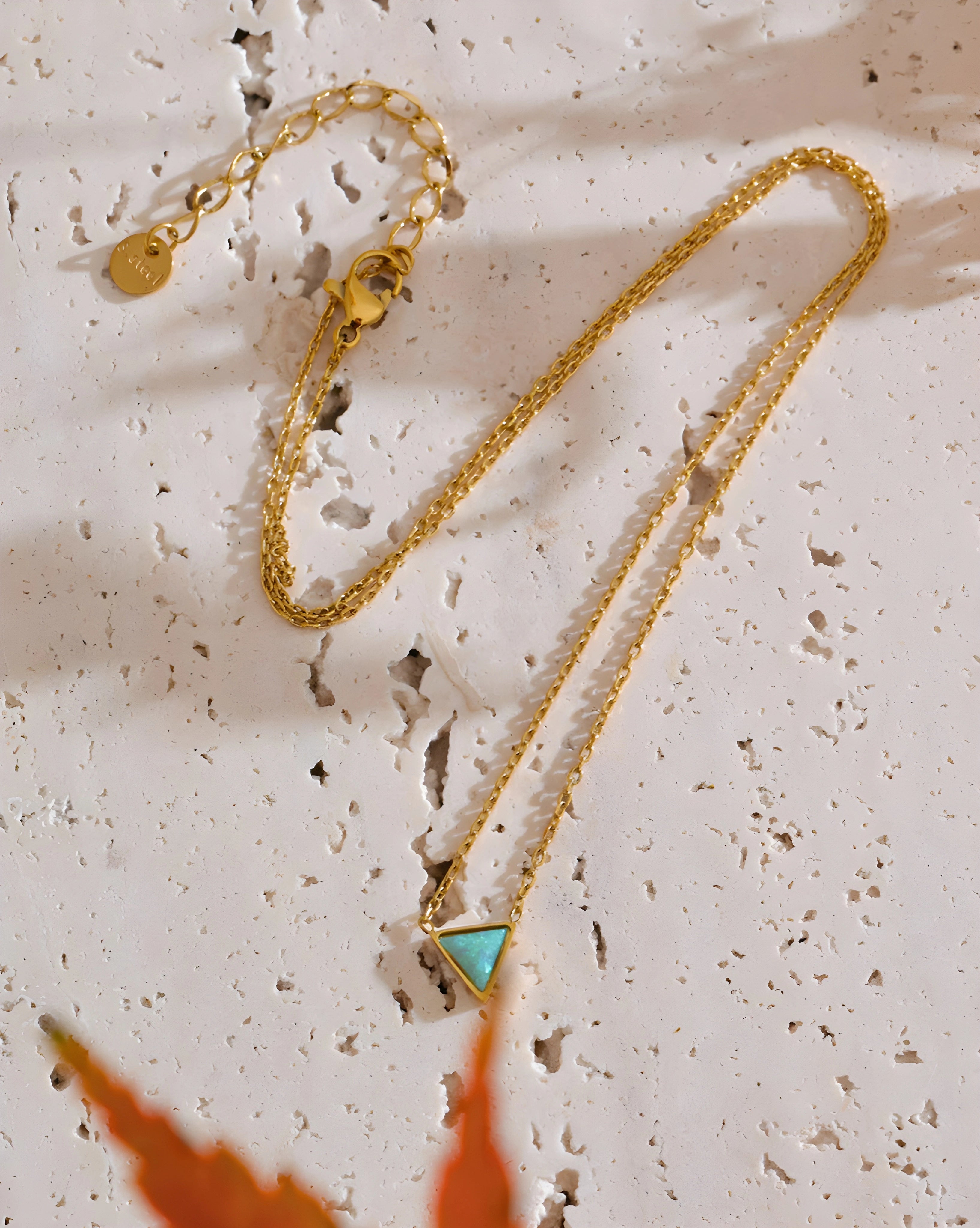 Colar Triangle Opala