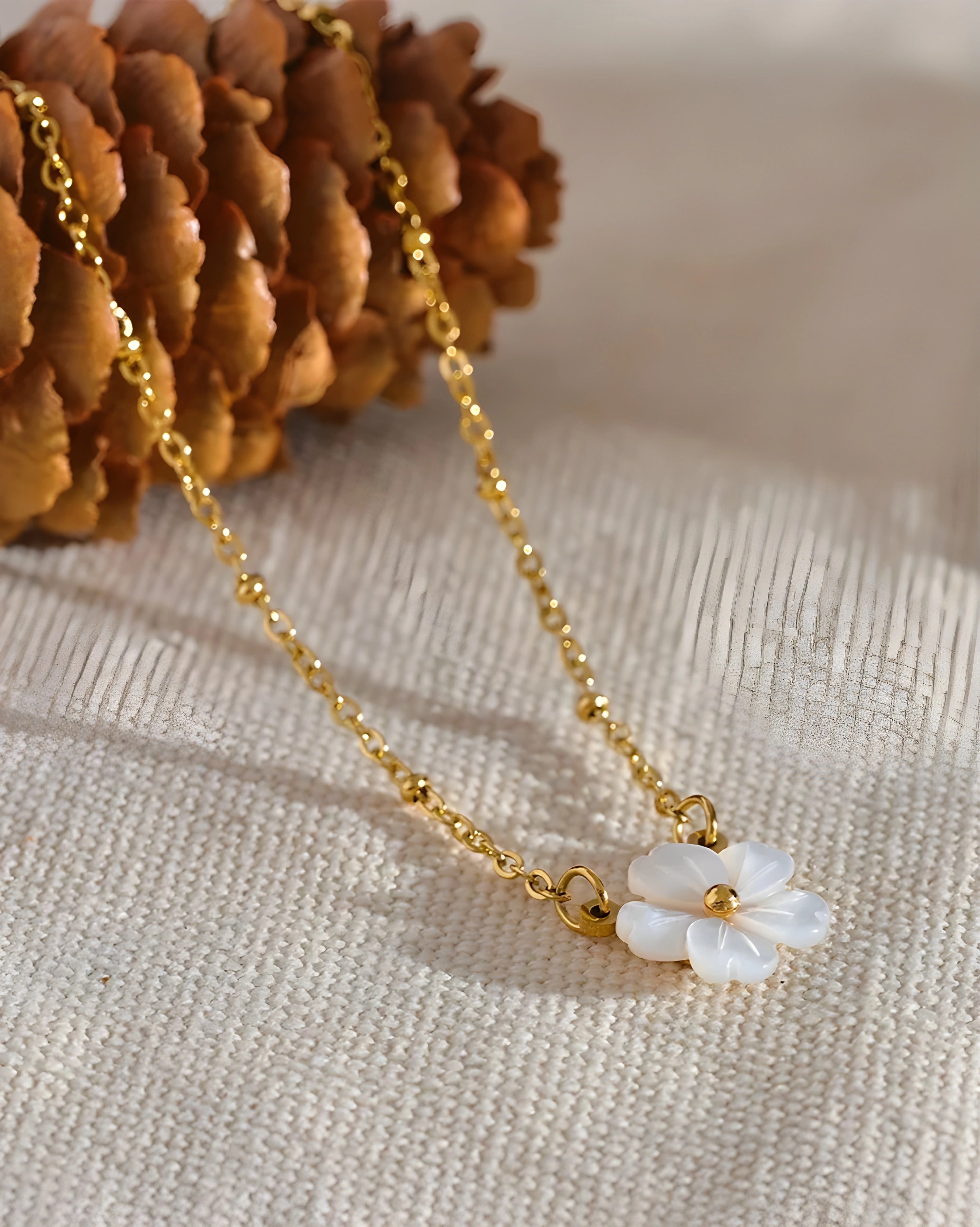 Colar Flor Concha Natural