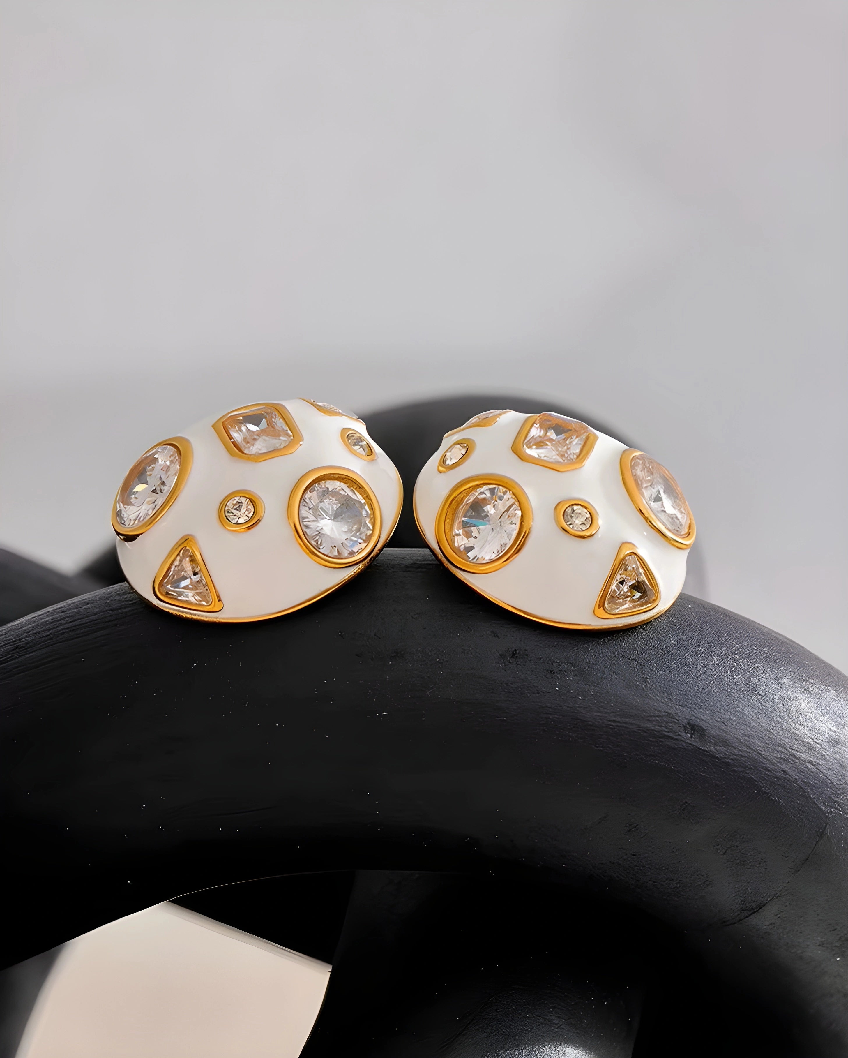 Brinco Opulence